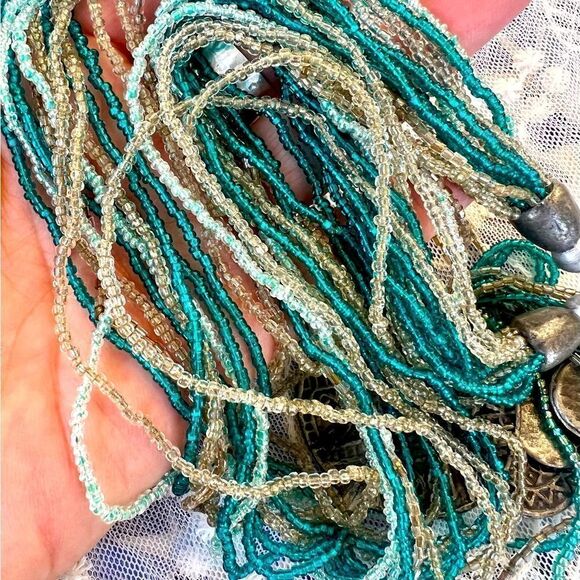 Vintage Pewter Medallion Seed Bead Necklace - Picture 7 of 8